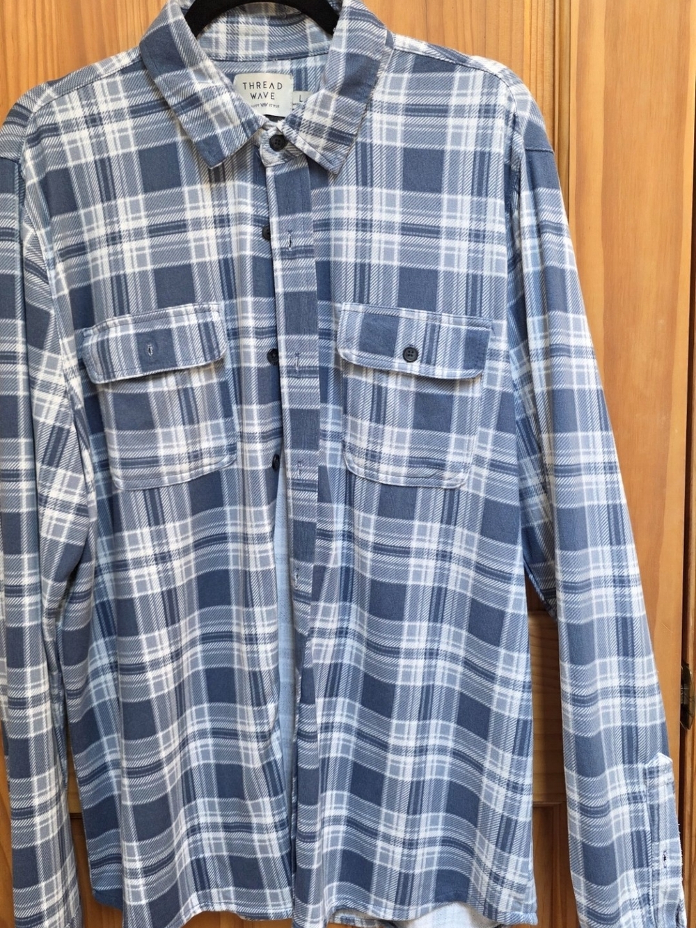 Men’s Blue Plaid Long-Sleeve Button-Down Shirt